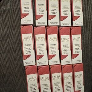 Laura Geller Modern Classic Cream Lipstick -Pink Passion - Set of 15